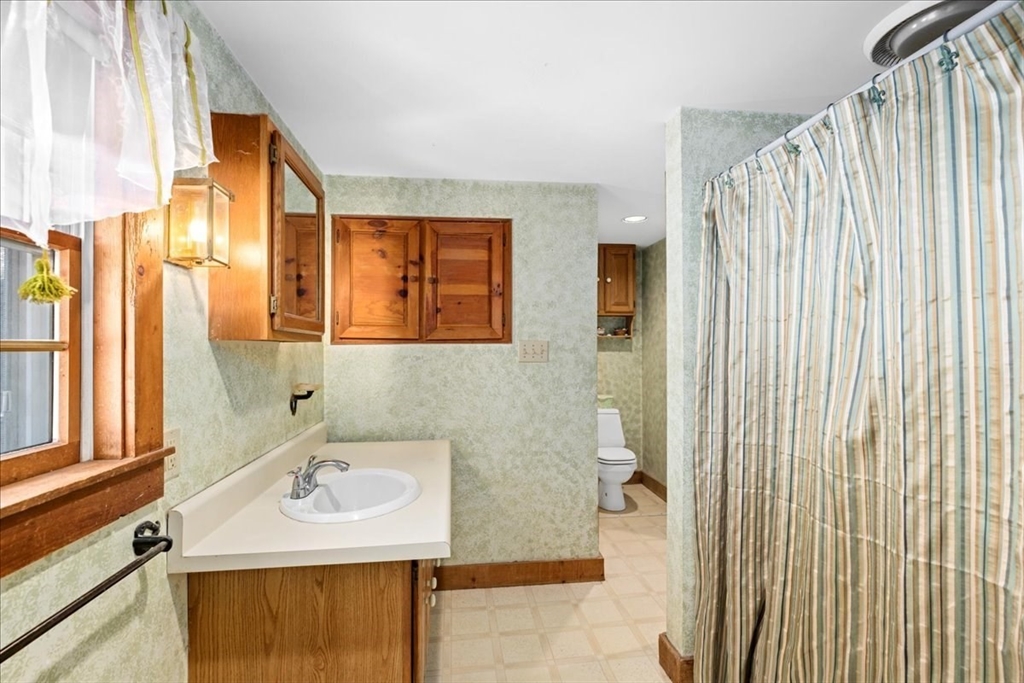 157 Old Upton Road Grafton, MA 01519 - Photo 21 of 42 Gallery Image 21