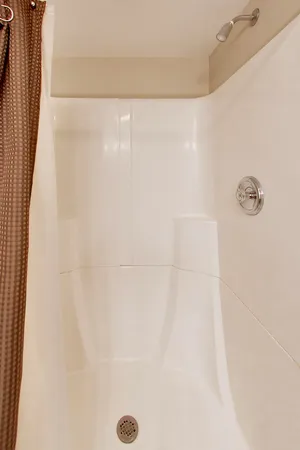 $799,000 | 475 Mill Street, Fontana, WI 53125