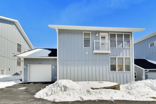 $799,000 | 475 Mill Street, Fontana, WI 53125