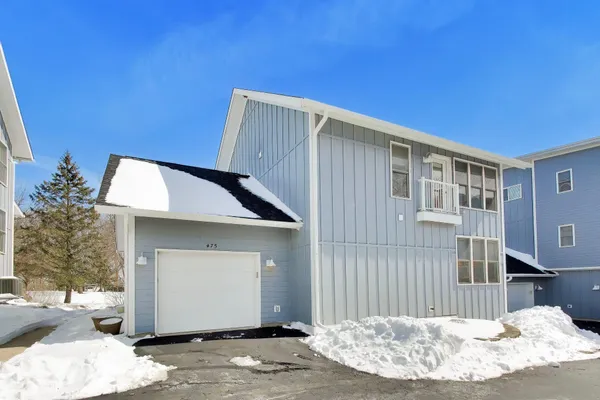 $799,000 | 475 Mill Street, Fontana, WI 53125