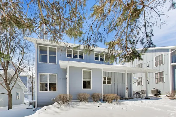 $799,000 | 475 Mill Street, Fontana, WI 53125