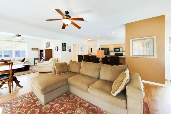 $799,000 | 475 Mill Street, Fontana, WI 53125