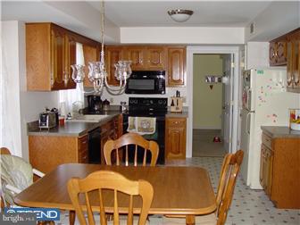1005 Barrett Road Reading, PA 19605 - Photo 4 of 12 Kitchen
