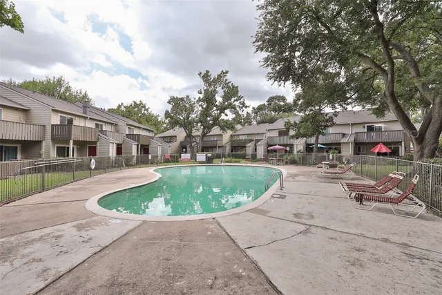 $150,000 | 5005 Georgi Lane, Unit 167, Houston, TX 77092