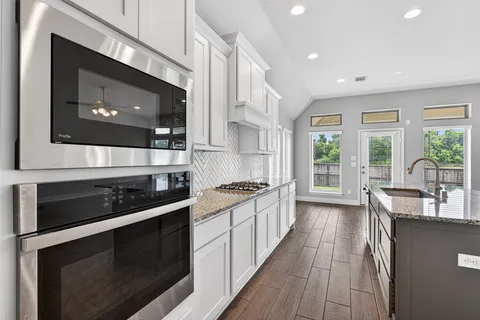 $412,000 | 2326 Calm Channel Court, Missouri City, TX 77459
