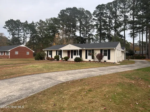 $279,000 | 103 Springlake Drive, Murfreesboro, NC 27855