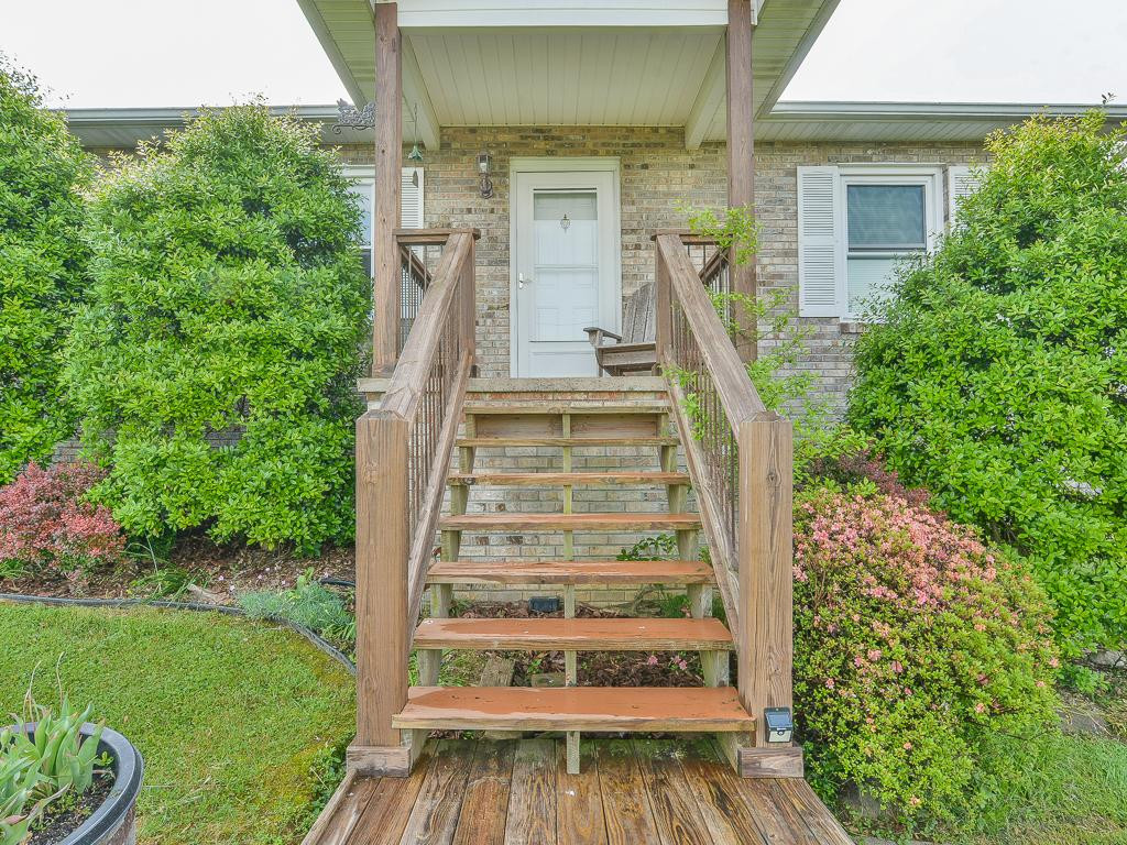 297 Leesburg Road Telford, TN 37690 - Photo 2 of 36 Entrance to front of Home