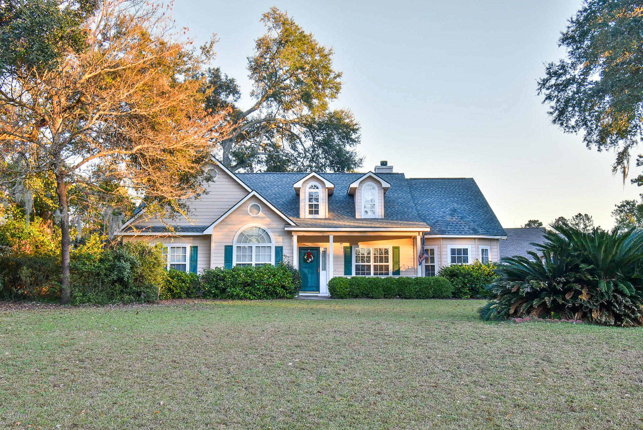 1012 Pine Martin Road Beaufort, SC 29902 - Photo 2 of 35 DSC_0742