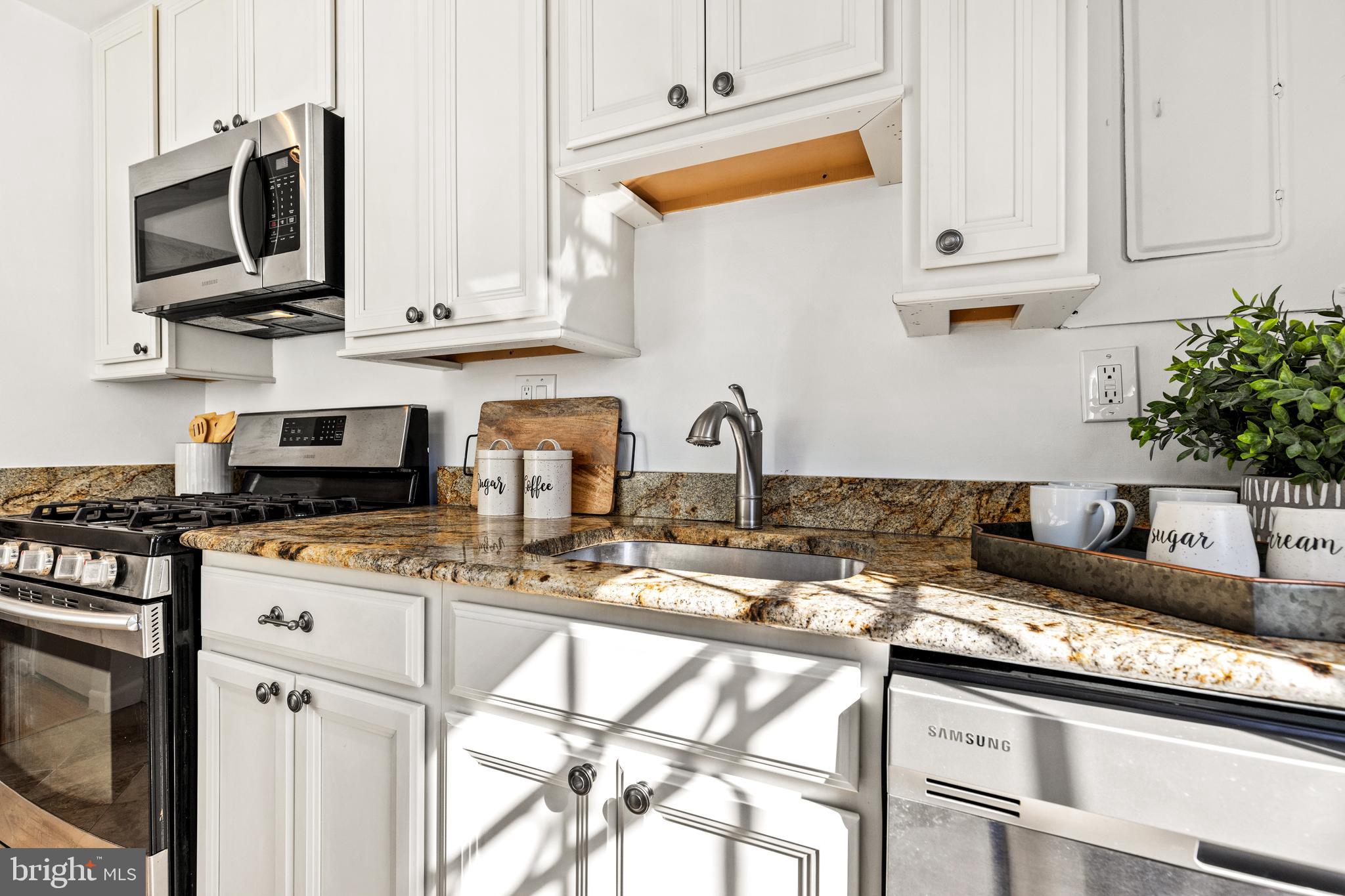 141 Duddington Place Southeast Washington, DC 20003 - Photo 15 of 36