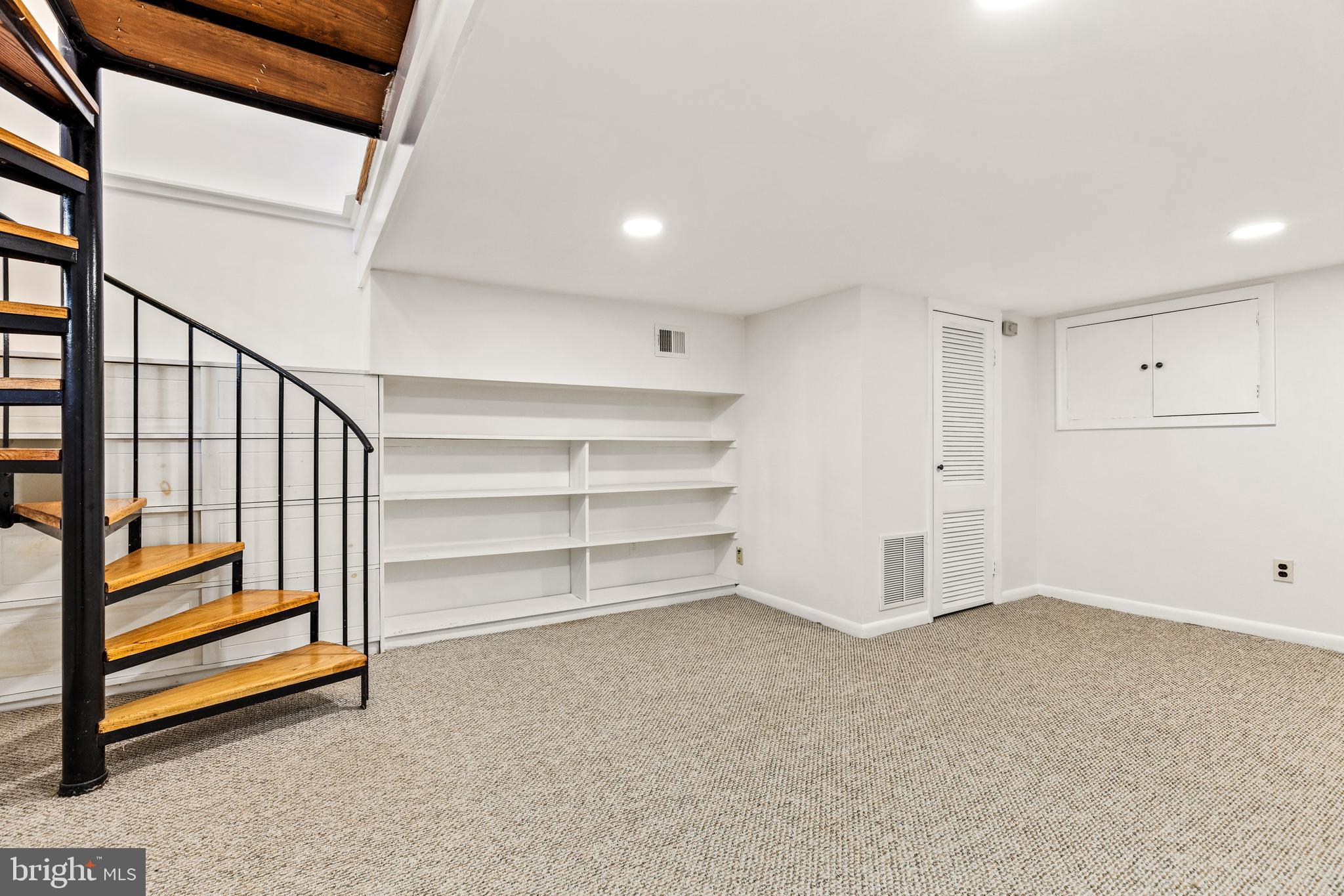 141 Duddington Place Southeast Washington, DC 20003 - Photo 31 of 36