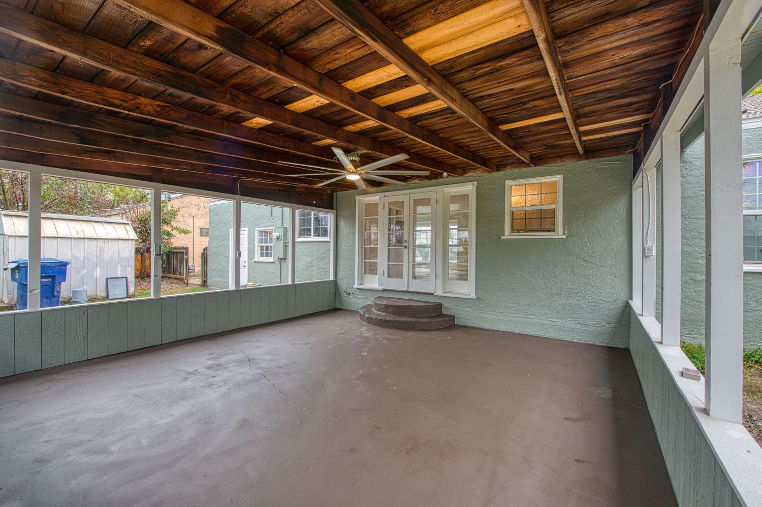 517 Rotan Avenue Madera, CA 93637 - Photo 21 of 32 a view of an empty room with a window