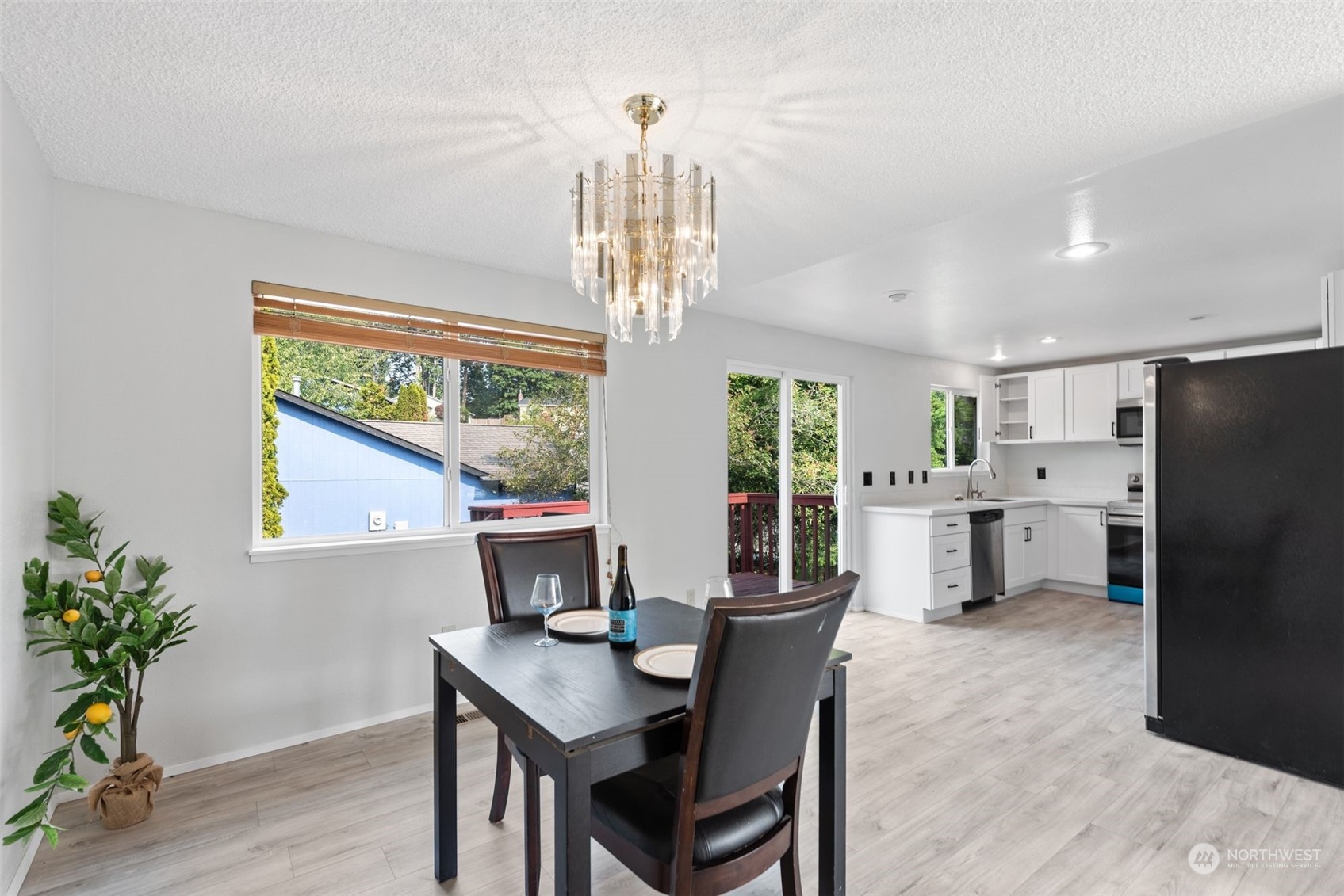 19334 144th Court Southeast Renton, WA 98058 - Photo 6 of 25