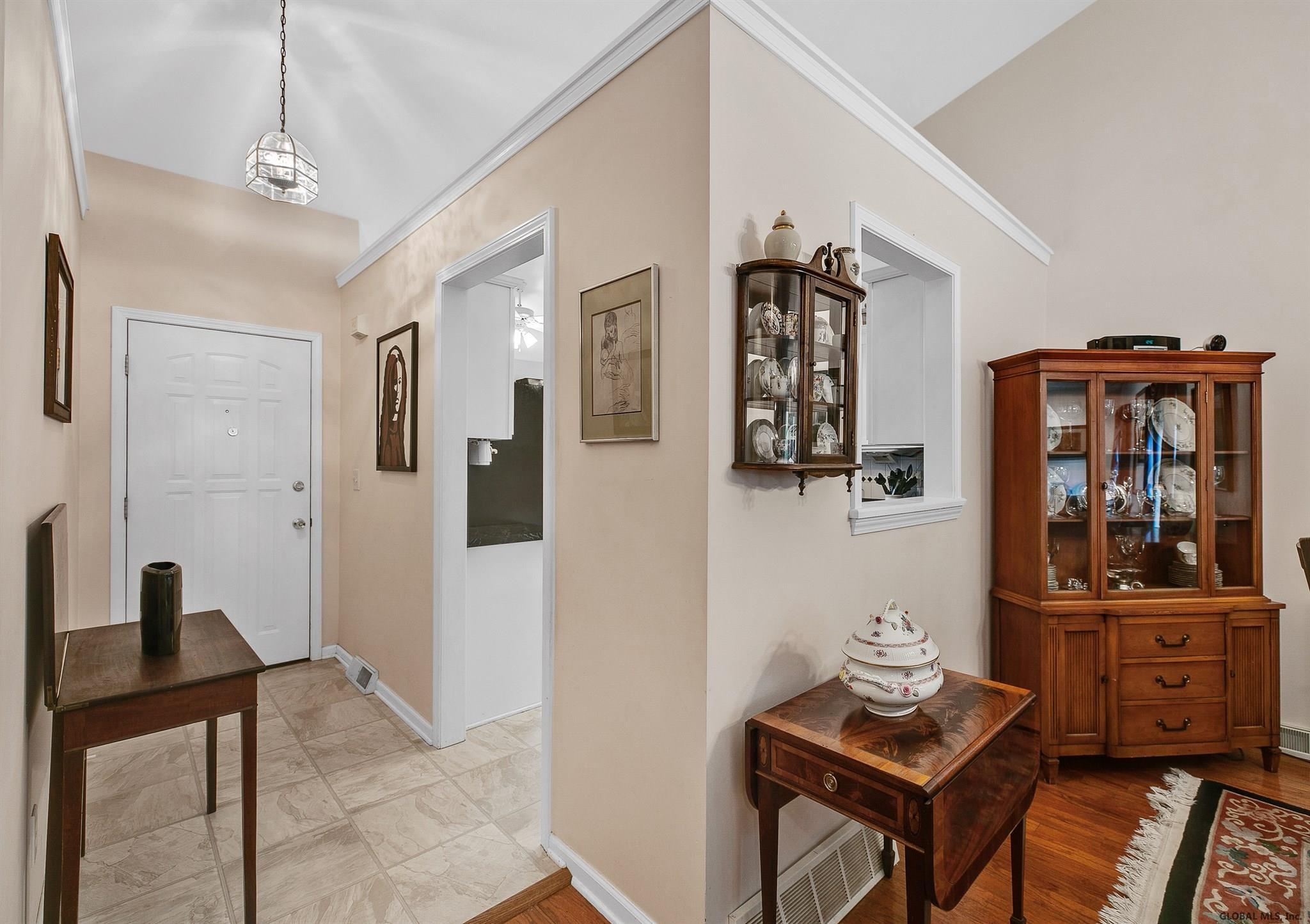 141 Harvard Road Colonie, NY 12189 - Photo 3 of 27 Photo 3