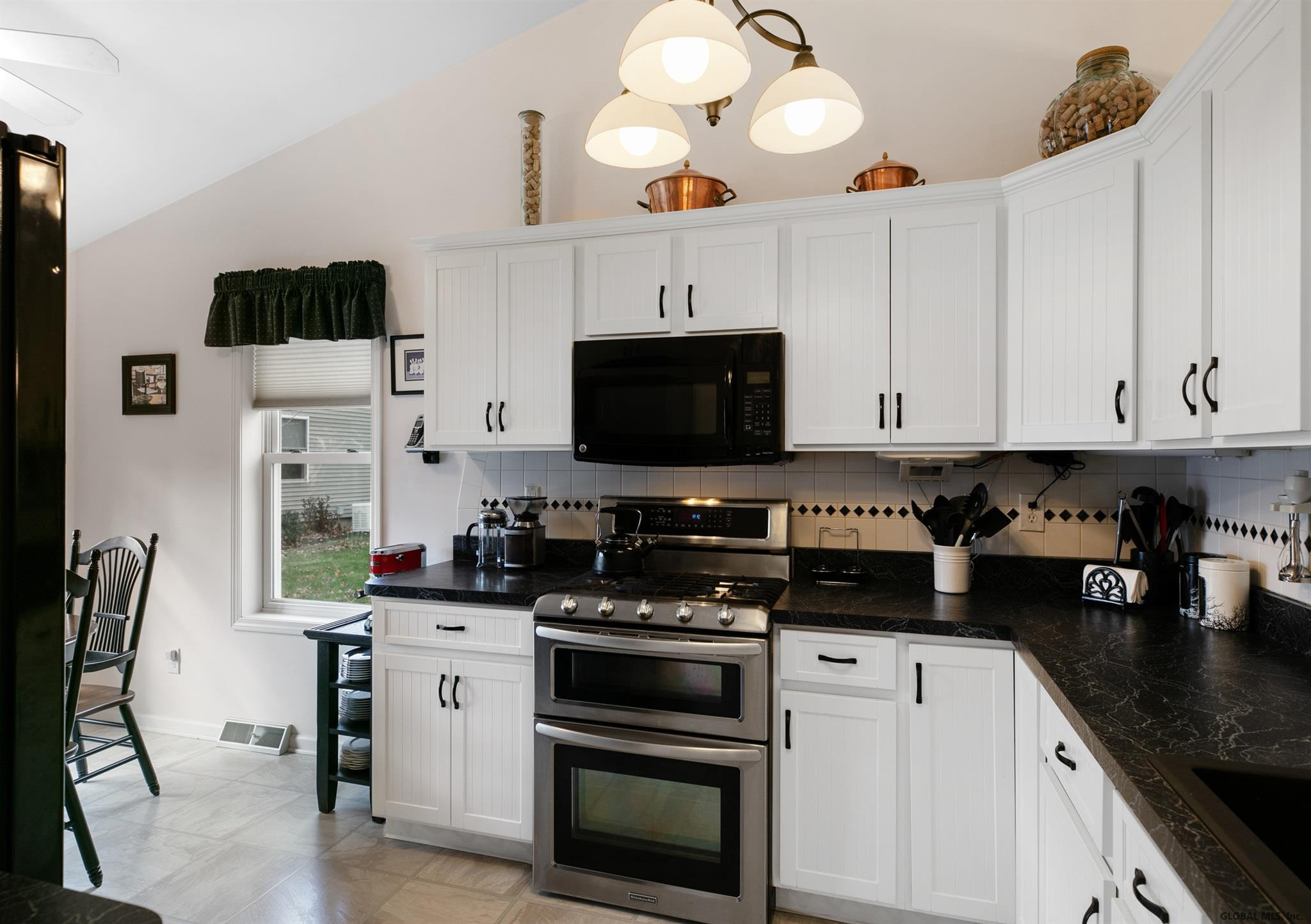 141 Harvard Road Colonie, NY 12189 - Photo 8 of 27 Photo 8