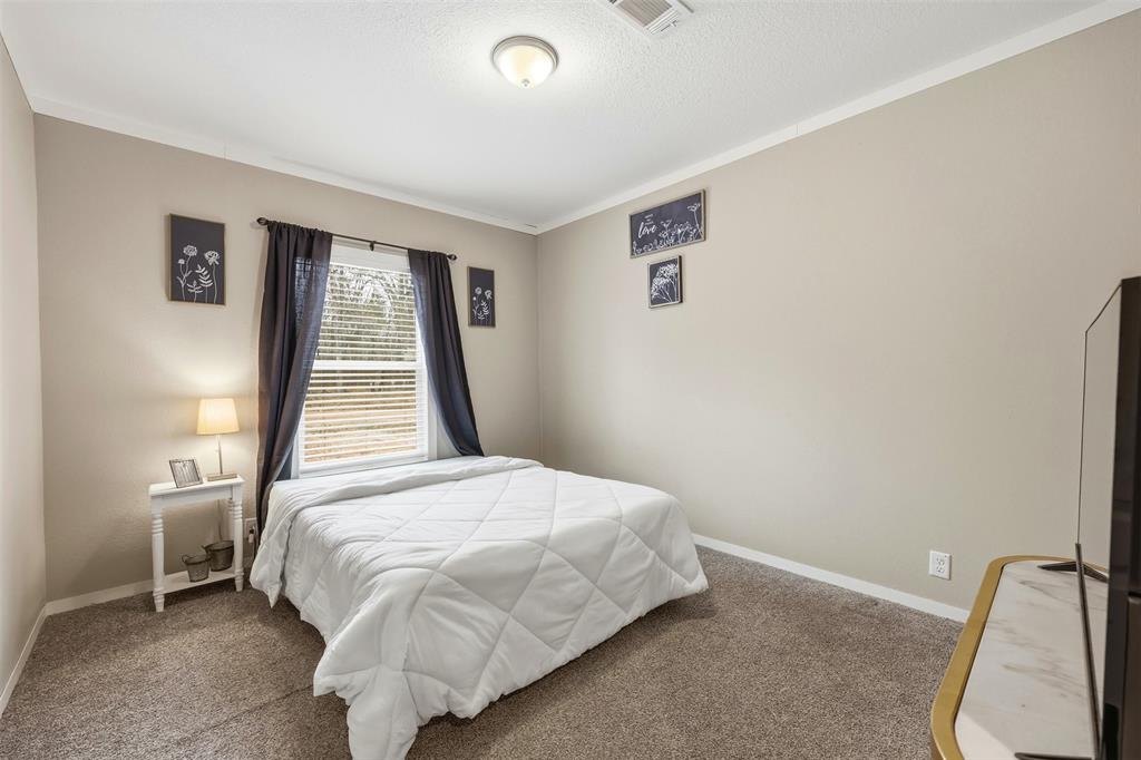 2114 Hickory Street Mabank, TX 75156 - Photo 17 of 31 Spacious bedroom