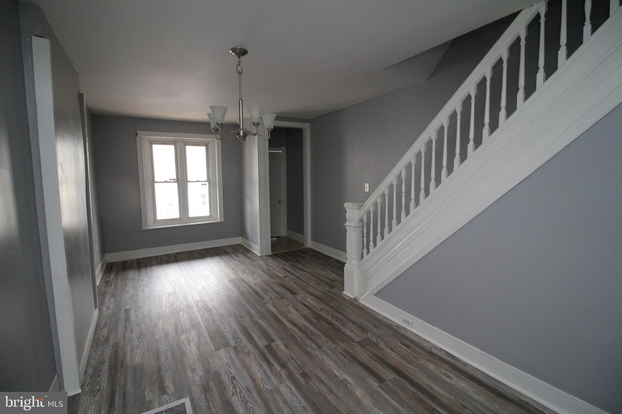 651 Locust Street Reading, PA 19604 - Photo 3 of 14 Gallery Image 3