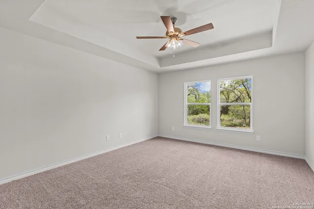 $425,750 | 117 Sylas Hayes Loop, Pleasanton, TX 78064