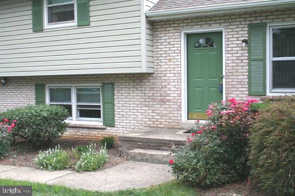 2503 Helena Road Lancaster, PA 17603 - Photo 2 of 23 Gallery Image 2