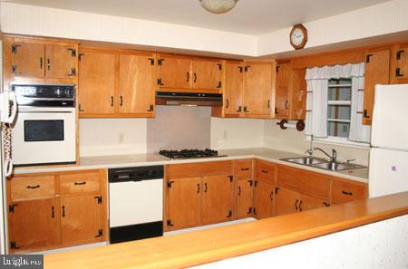2503 Helena Road Lancaster, PA 17603 - Photo 8 of 23 Gallery Image 8