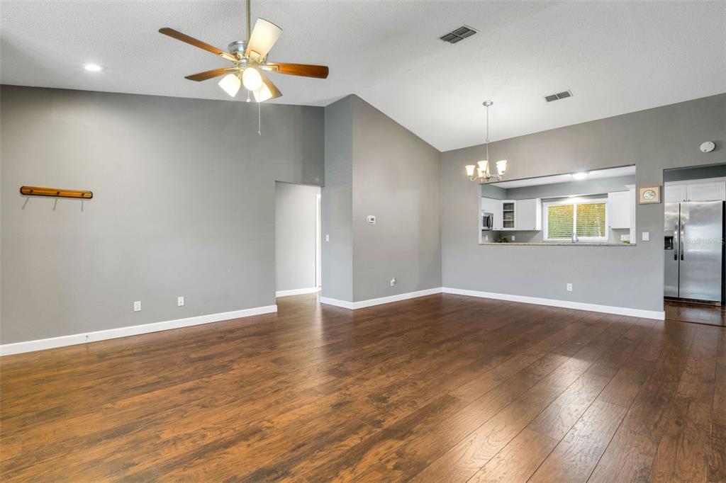 3400 Rugby Court Palm Harbor, FL 34684 - Photo 6 of 68