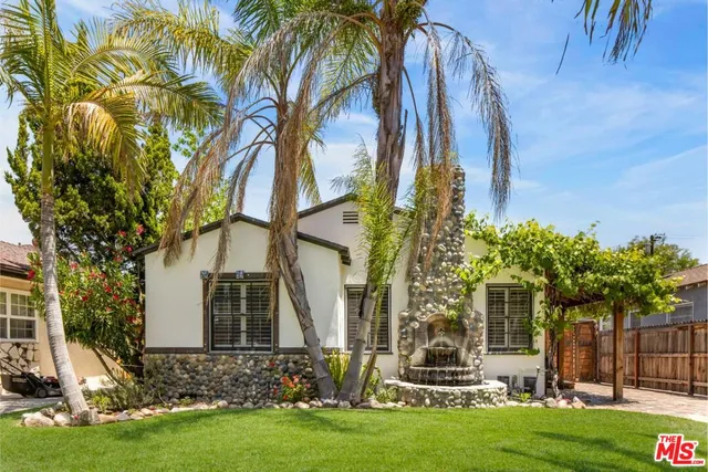 $1,549,000 | 4940 Arcola Avenue, North Hollywood, CA 91601