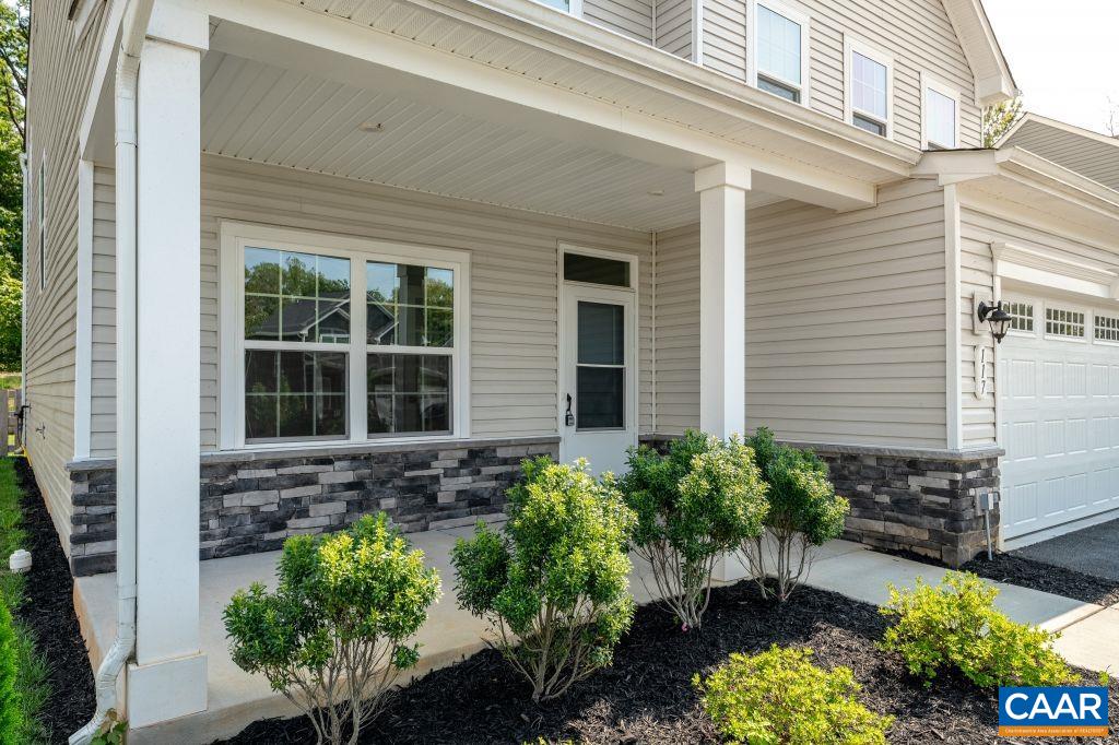 117 Island Hill Road Palmyra, VA 22963 - Photo 2 of 34 a front view of a house
