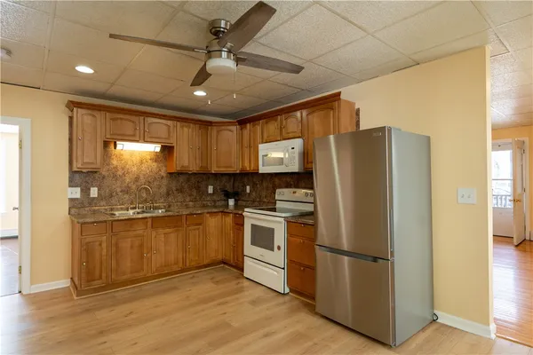 $1,900 | 43 Rivulet Street, Unit 1, Woonsocket, RI 02895