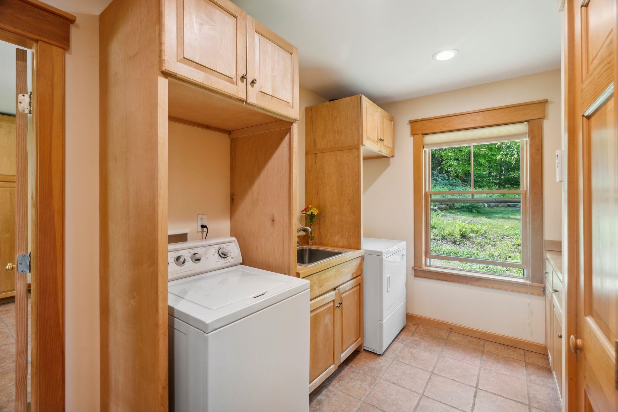 1270 North Hill Road Stowe, VT 05672 - Photo 8 of 40