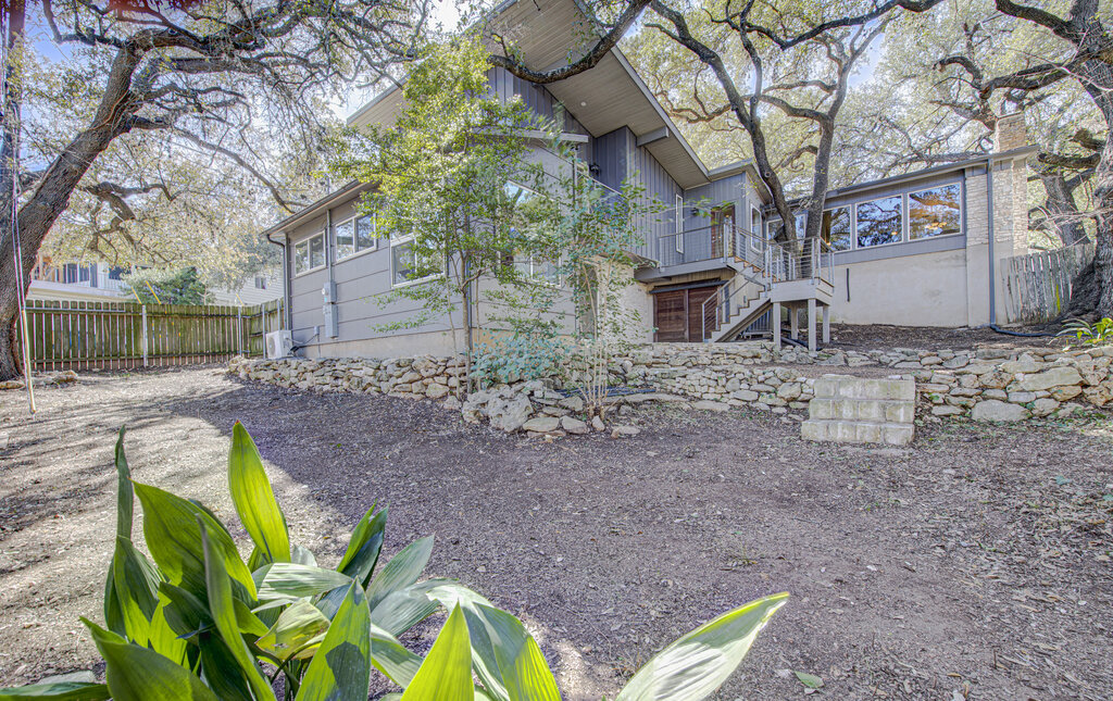 2400 Spring Creek Drive Austin, TX 78704 - Photo 29 of 38 Back of house featuring stairs