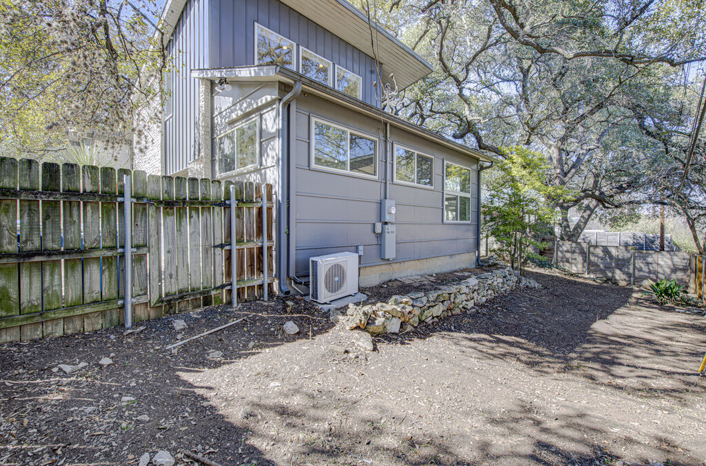 2400 Spring Creek Drive Austin, TX 78704 - Photo 30 of 38