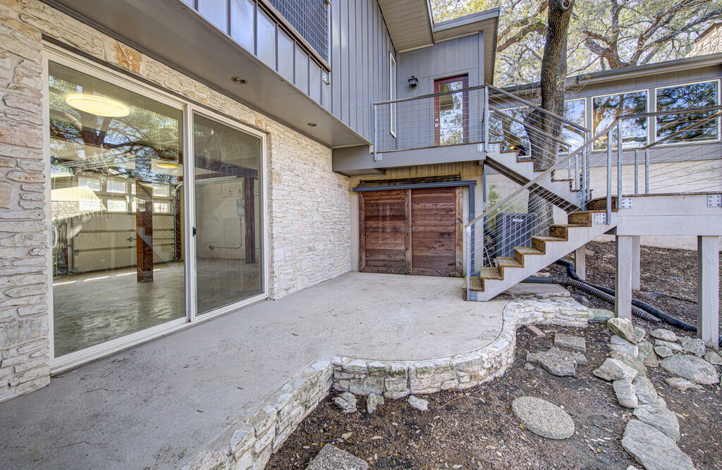 2400 Spring Creek Drive Austin, TX 78704 - Photo 35 of 38 View of patio with stairway