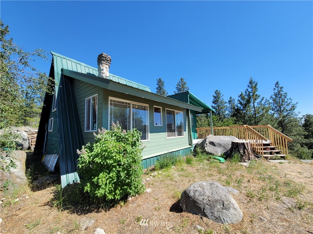 364 Swanson Mill Road Oroville, WA 98844 - Photo 2 of 30 Gallery Image 2