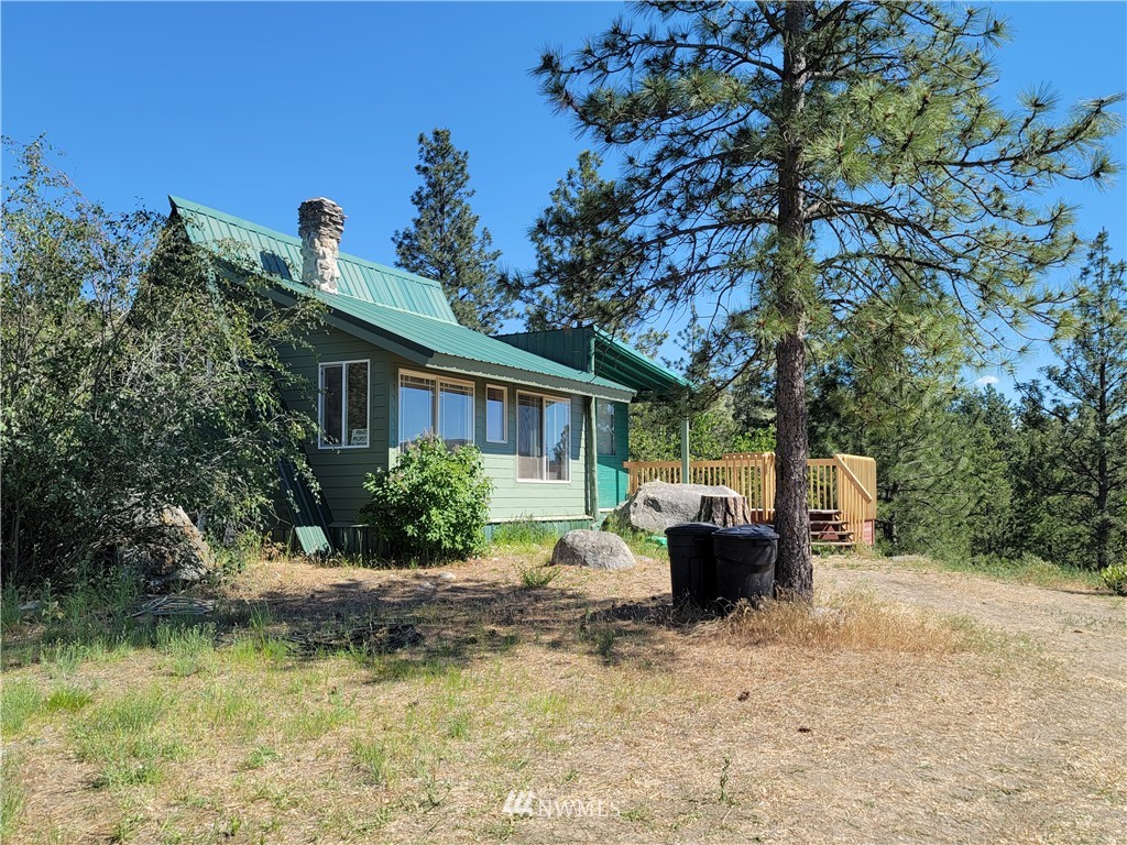 364 Swanson Mill Road Oroville, WA 98844 - Photo 4 of 30 Gallery Image 4