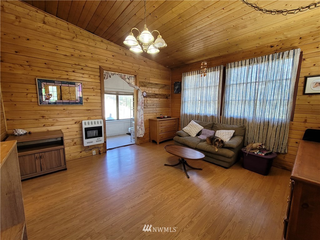 364 Swanson Mill Road Oroville, WA 98844 - Photo 7 of 30 Gallery Image 7