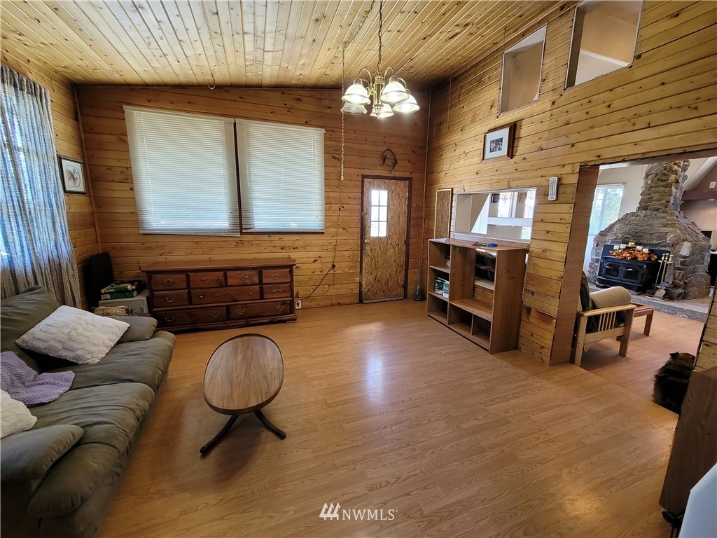 364 Swanson Mill Road Oroville, WA 98844 - Photo 9 of 30 Gallery Image 9