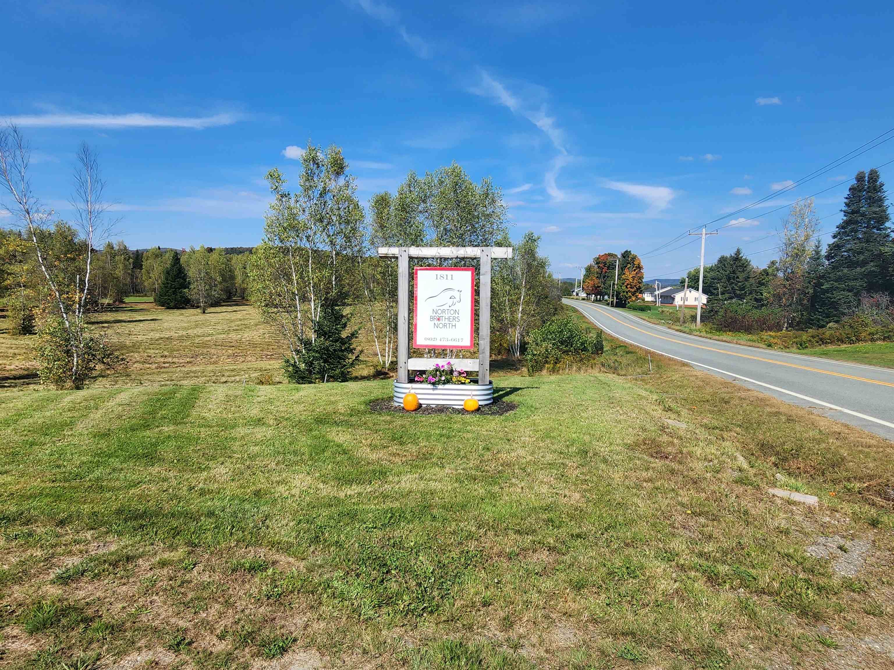 1811 Highway 102 Canaan, VT 05903 - Photo 19 of 27