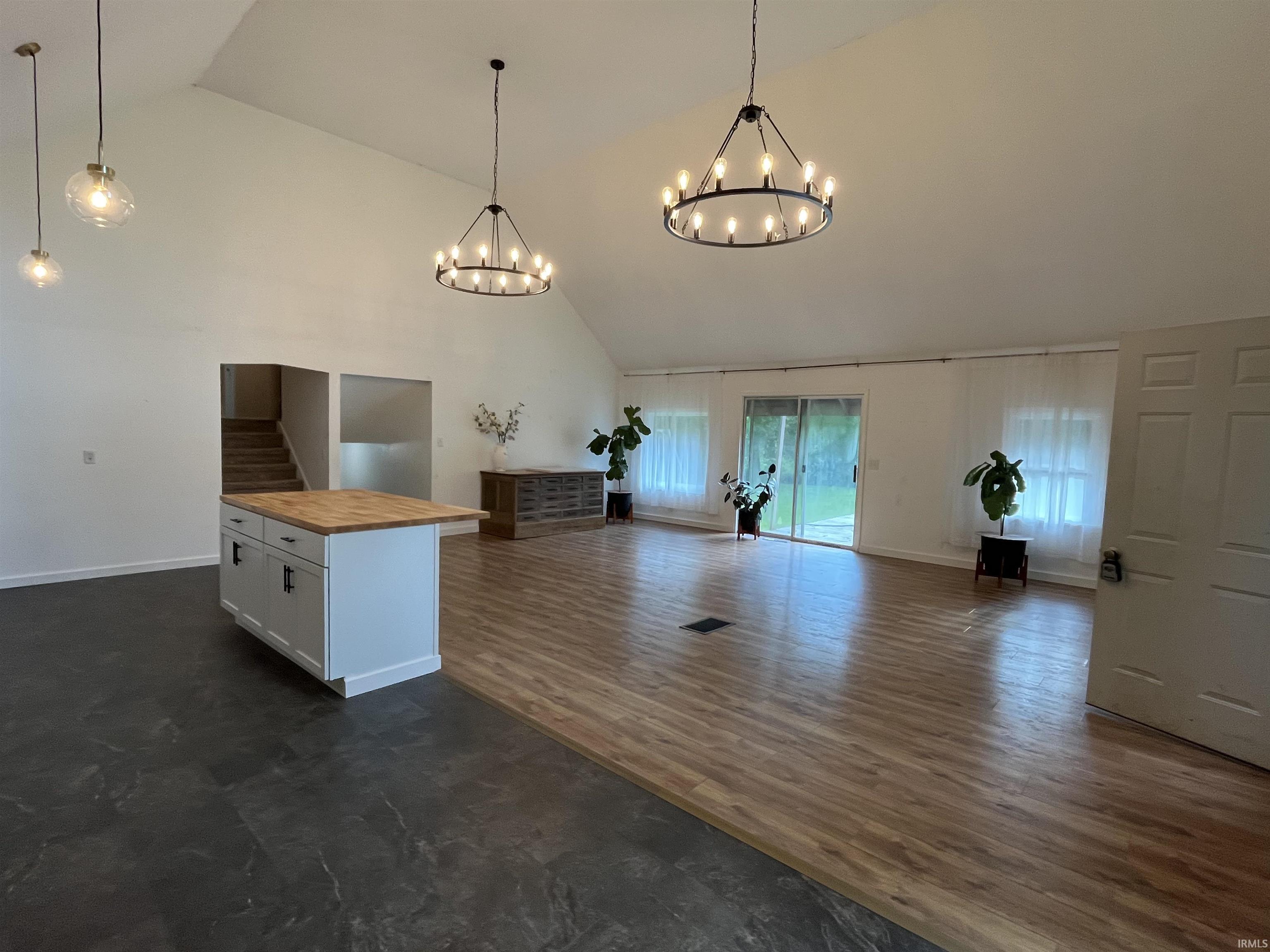12011 Tyler Road Lakeville, IN 46536 - Photo 4 of 30
