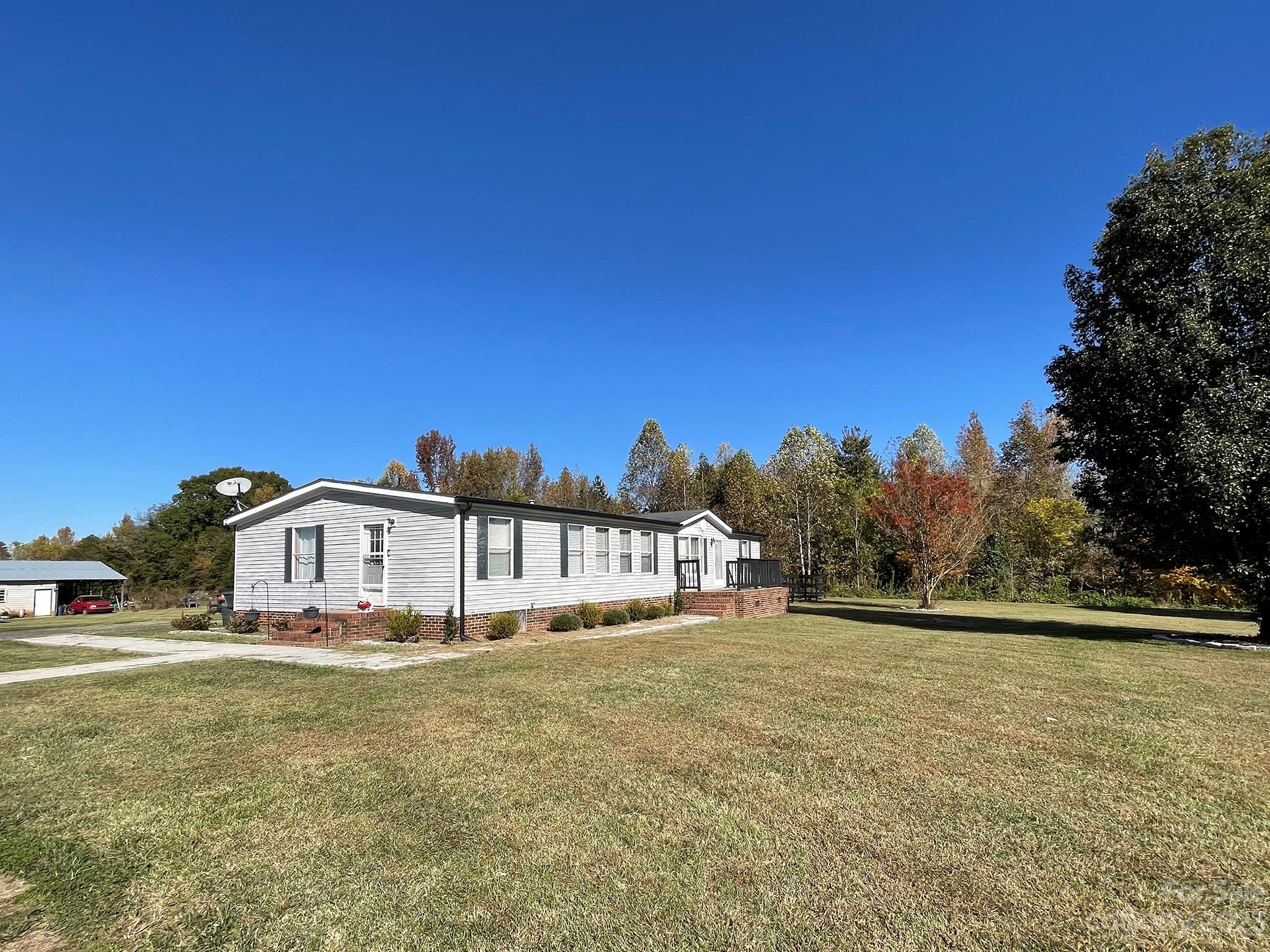 207 Rowan Road Cleveland, NC 27013 - Photo 3 of 35 Gallery Image 3