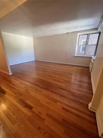 $154,999 | 325 East 201st Street, Unit 4D | Bedford Park