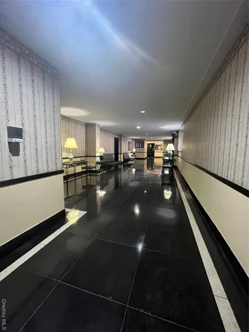 $154,999 | 325 East 201st Street, Unit 4D | Bedford Park