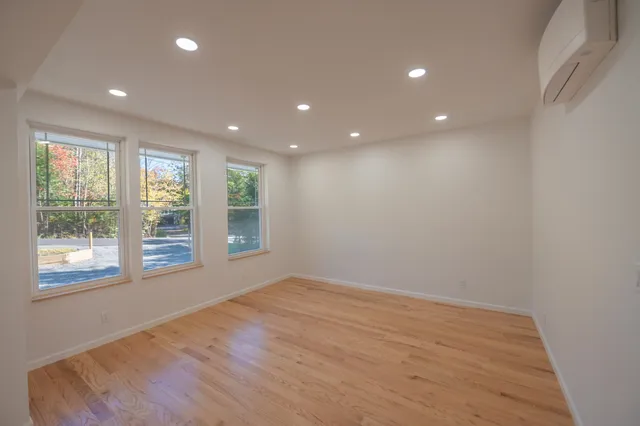 $949,000 | 49 Joan's Ridge Road, West Dover, VT 05356