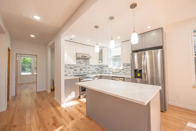 $949,000 | 49 Joan's Ridge Road, West Dover, VT 05356