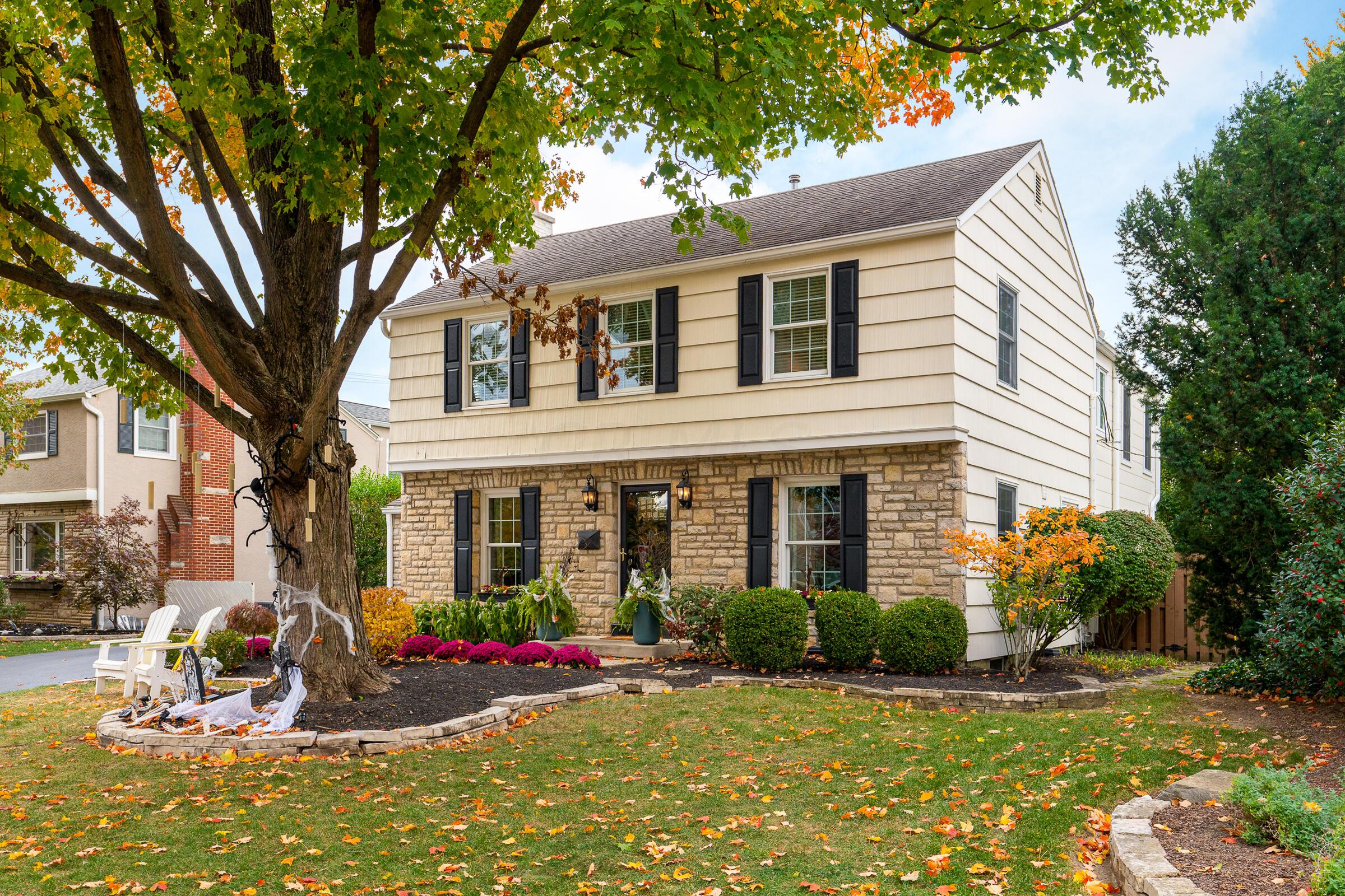 2511 Brandon Road Upper Arlington, OH 43221 - Photo 1 of 49 2511 Brandon Rd-2