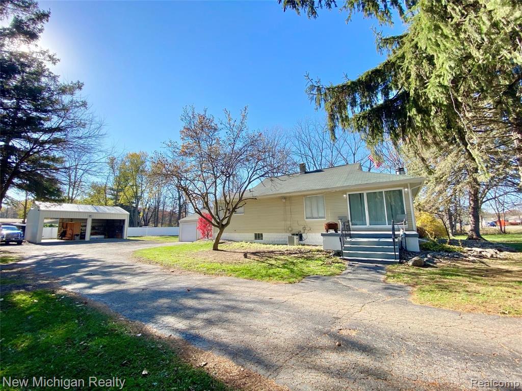 5521 Calkins Road Flint, MI 48532 - Photo 28 of 38
