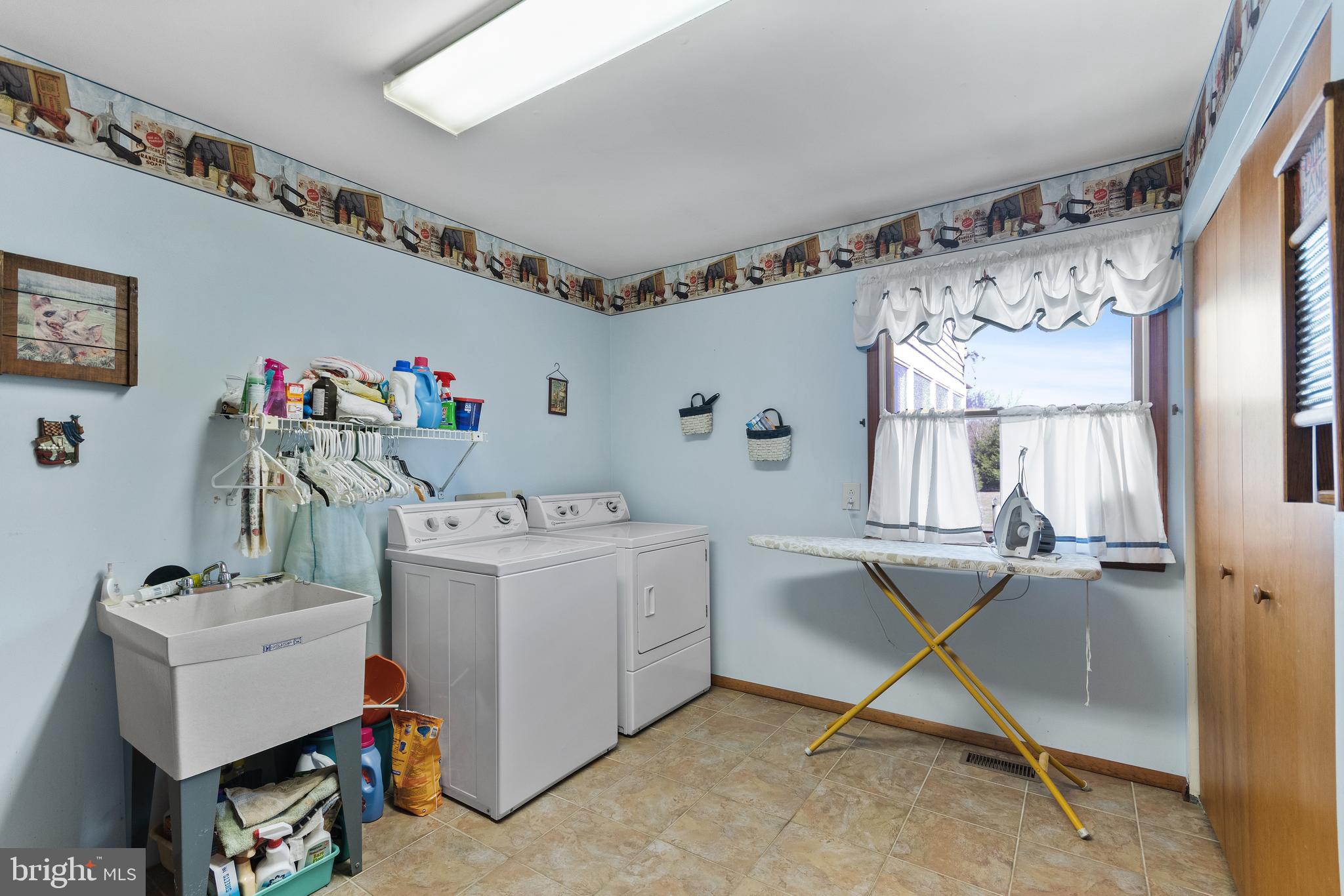 162 Golf Club Road Sewell, NJ 08080 - Photo 12 of 35