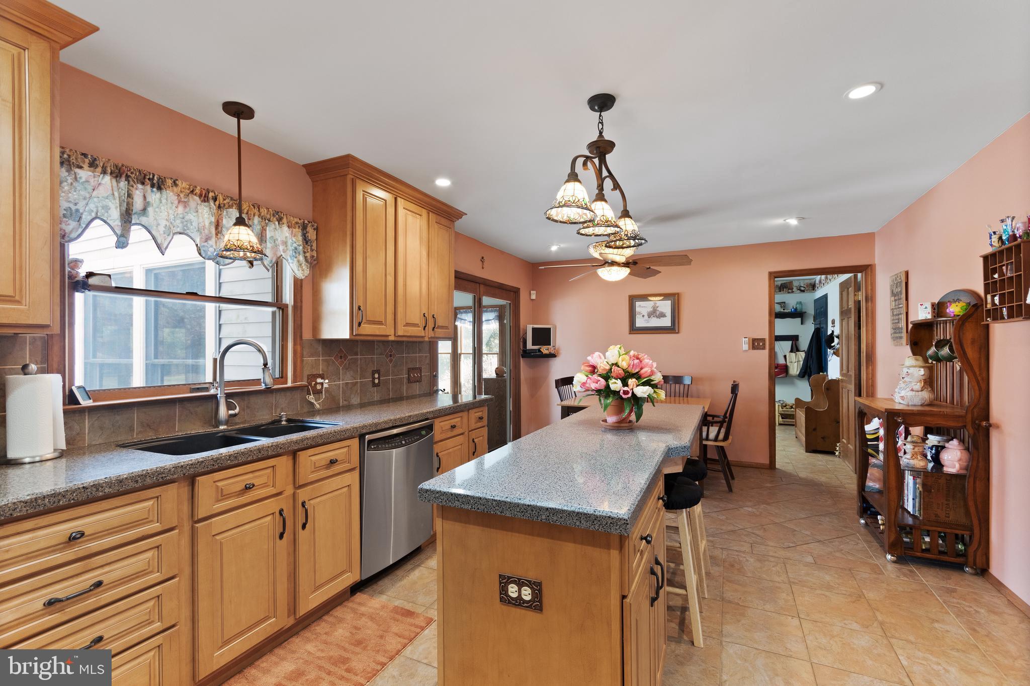 162 Golf Club Road Sewell, NJ 08080 - Photo 8 of 35