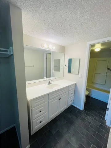 $2,000 | 200 Country Club Drive, Unit 407, Largo, FL 33771