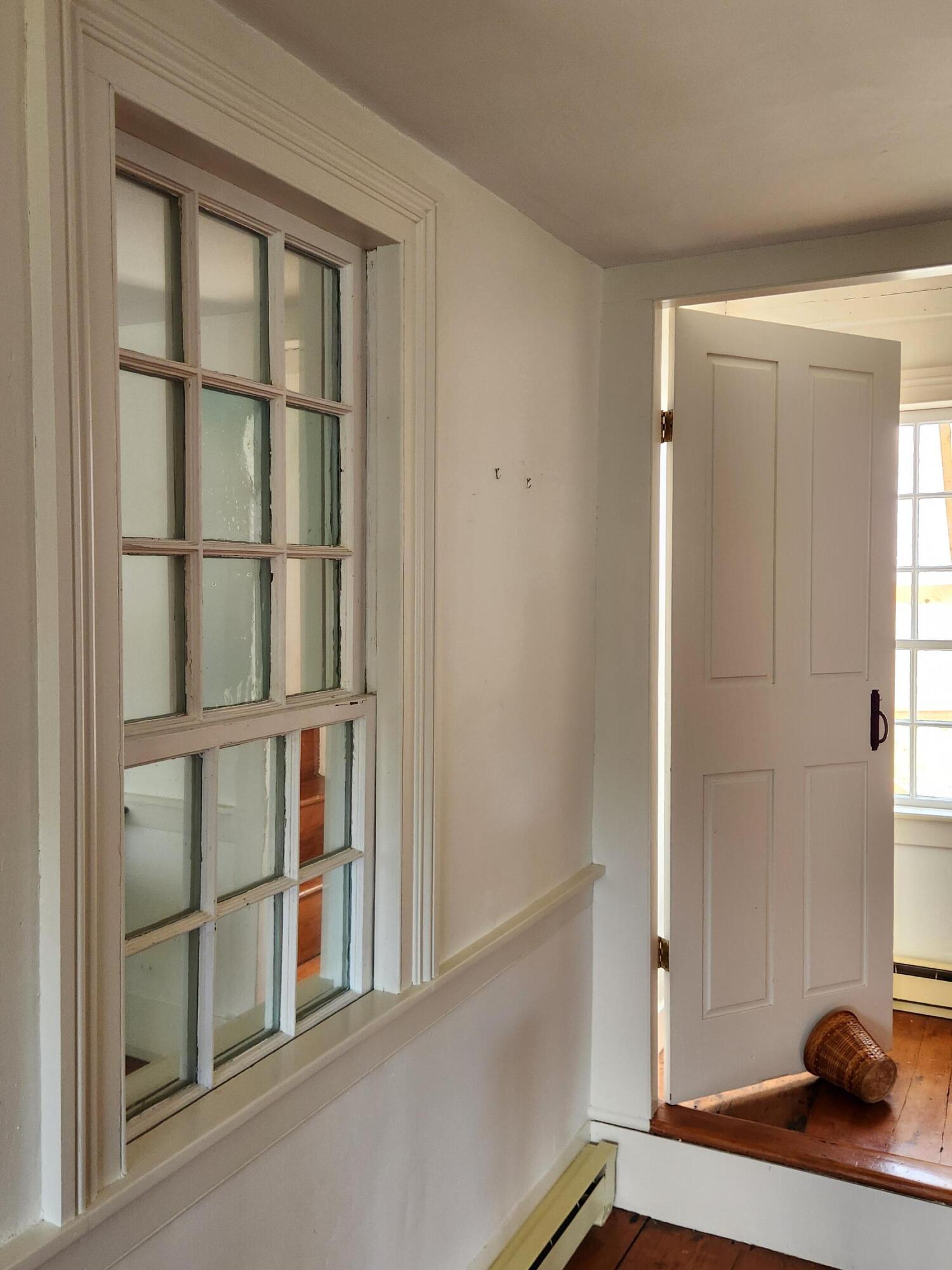 290 West District Road North Haven, ME 04853 - Photo 22 of 41 20250826_mid level liv-det (4)