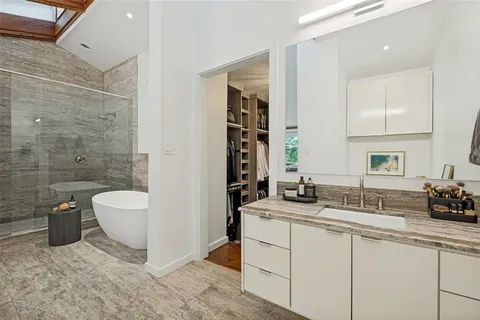 $2,790,000 | 6933 Delrose Drive, Dallas, TX 75214