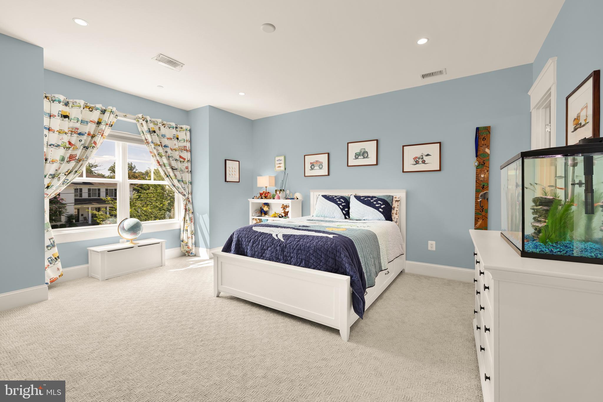 5907 Aberdeen Road Bethesda, MD 20817 - Photo 33 of 46